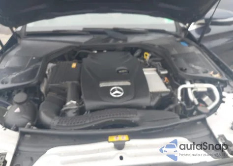 2017 Mercedes-Benz C 300 4Matic из США, поврежденный, VIN 55SWF4KB5HU224536